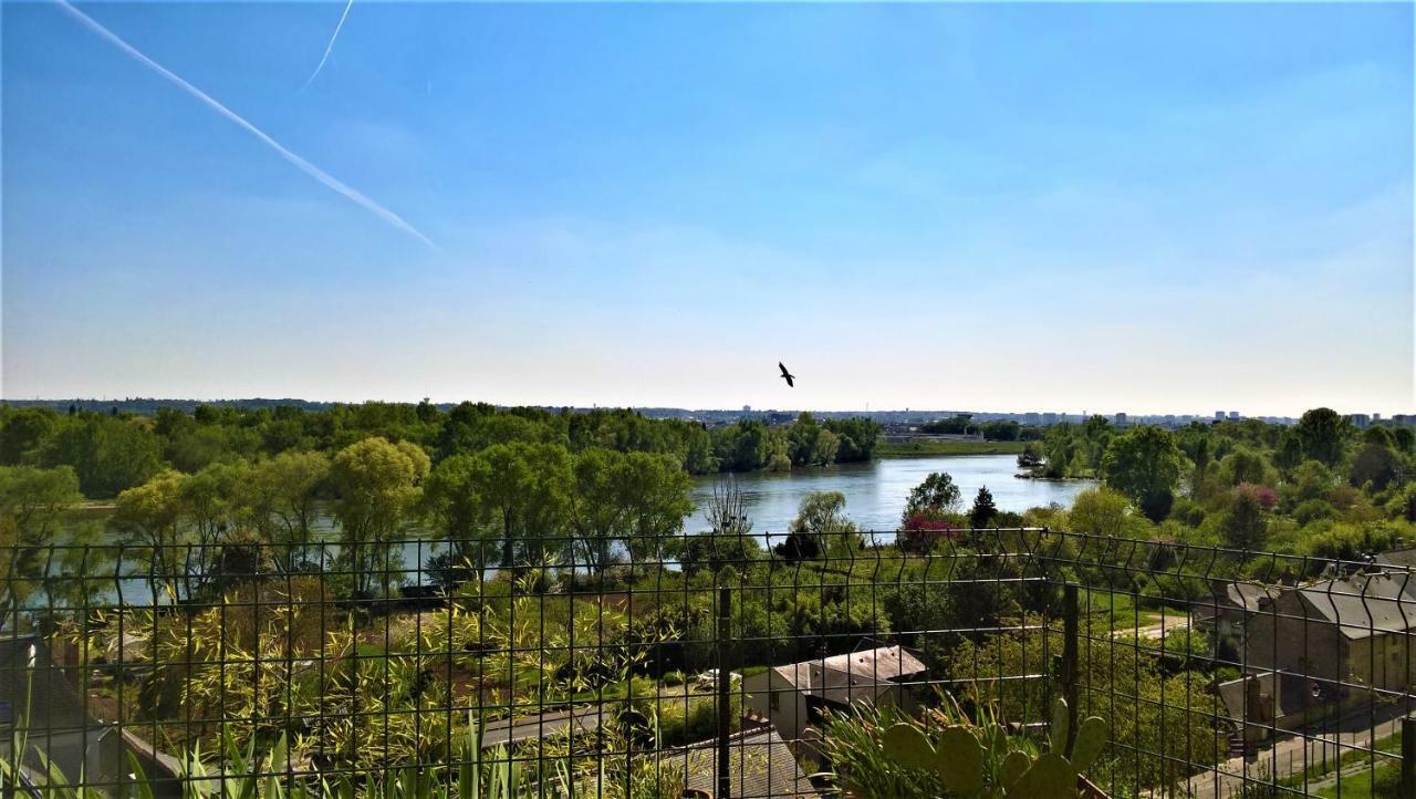 Le De La Loire * Rochecorbon